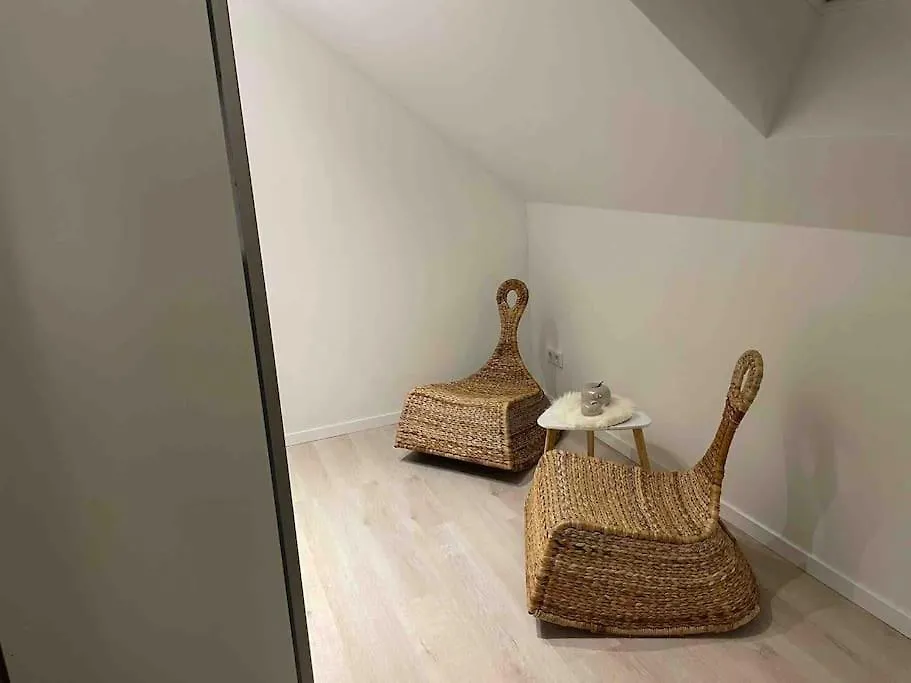 Behagliches Haus Luisa In Der Dorfmitte Villa Ippesheim